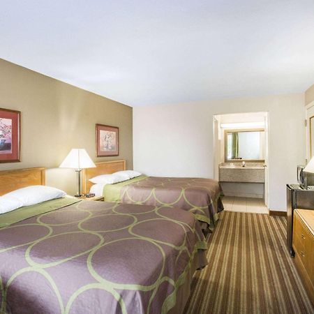 Hotel Super 8 By Wyndham Oxford Exterior foto
